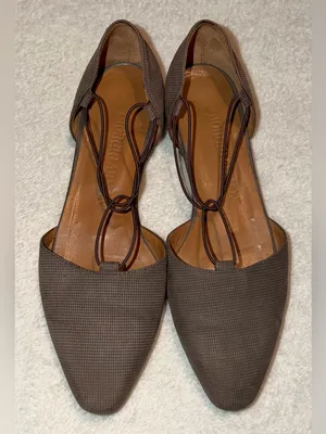 Giorgio Armani Gray Suede T-Strap Pointed-Toe Flats Size-37/US-7 Made In Italy thumbnail 1