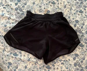 Black camo Lululemon shorts Size 0 thumbnail 1