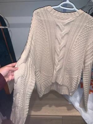 Forever 21 Sweater thumbnail 1