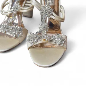 Badgley Mischka Crystal Embellished Ivory Satin Bridal Wedding Block Heel Shoe 7 thumbnail 7