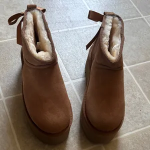 Mel&Syd 100% Australian Sheepskin Ultra Mini Boots for Women thumbnail 2