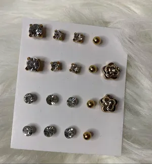 9 Pairs Gold faux Diamond Stud Earrings Bundle thumbnail 7