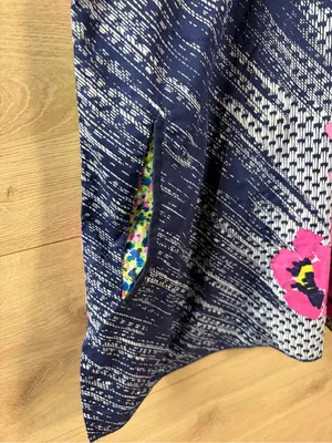 Koi by Kathy Peterson Floral Colorful Cotton Scrub Top Medium thumbnail 4