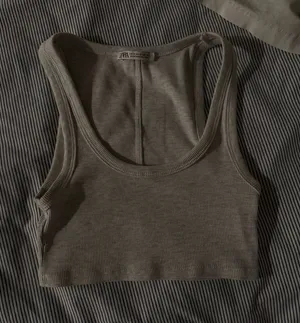 ZARA Cropped Tank thumbnail 1
