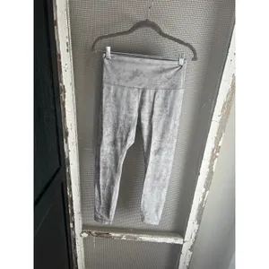 Lululemon‎ Wunder Train High-Rise Tight 25" Tactile Jacquard Lunar Rock 8 thumbnail 2