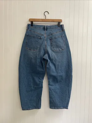 OLD NAVY High-Rise Wow Barrel Leg Jeans Medium Wash Denim Size 6 Short thumbnail 7