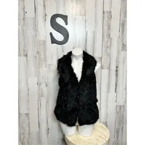 Black Faux Fur Vest Women’s Small – Soft Plush Texture, Warm Lined, Zipper Closu thumbnail 2