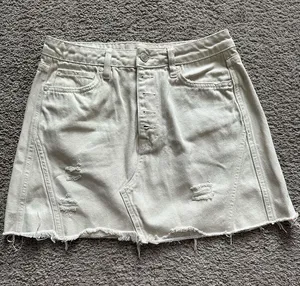 We The Free Women's Khaki Denim Mini Skirt Size 28 Casual Distressed EUC thumbnail 1