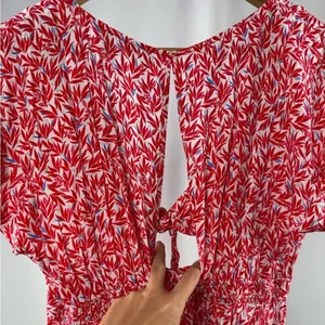 Lulus Dondi Print Tie-Front Short Sleeve Romper in Red and‎ White Size Small thumbnail 9