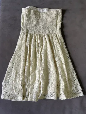 Hollister Strapless Lace Dress in Cream thumbnail 5