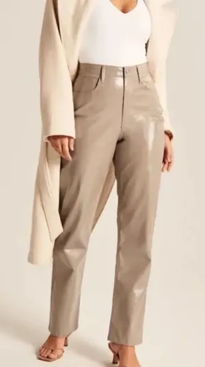 Abercrombie and Fitch The 90’s Straight Ultra High Rise Tan Faux Leather 25/0 thumbnail 2