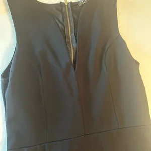 Lulu's Black Deep V Bodycon Sleeveless Sheath Midi Dress size Large fitted thumbnail 5