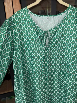 Amazon block print kelly green maxi dress midi puff sleeve tiered ruffle thumbnail 5