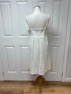 Nanette Lepore White‎ Sleeveless Embroidered Dress With Pockets- Size 14. thumbnail 2