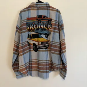 NWT Ford Bronco Truck Graphic Logo Button Down Long Sleeve Flannel Shacket XXL‎ thumbnail 2