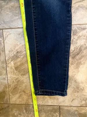 Guess Medium Rise Curvy Skinny Jeans Sz 26 thumbnail 4