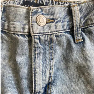 Aeropostale Womens Low Rise Cargo Jeans Light Wash Blue Straight‎ Leg Size S thumbnail 8