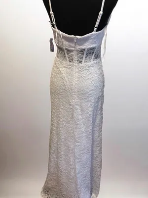 Morgan & Co. White Lace V-Neck Maxi Dress thumbnail 4