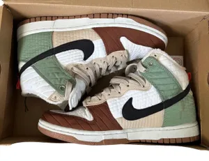 Nike Dunk High LX Next Nature Summit Women's Sz 7.5 White Black Green DN9909-100 thumbnail 1