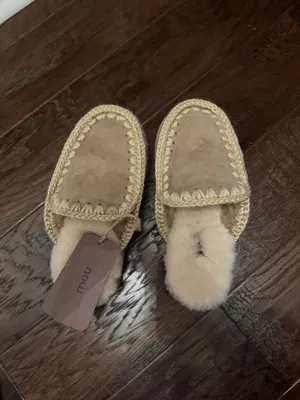 38 MOU Slippers Minky Fur Striped Sheepskin Lined thumbnail 2