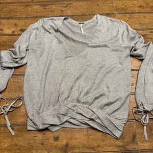 free people long sleeve top With Toe Up‎ Sleeves Flowy Size Small Fall Winter thumbnail 1