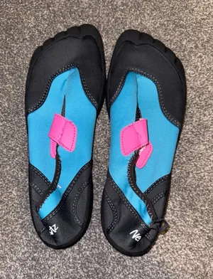 Water Shoes Blue Size 11.5 thumbnail 1