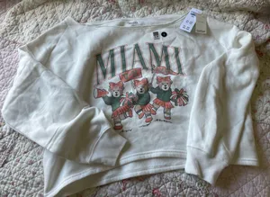 Off-The-Shoulder Hollister Sweatshirt thumbnail 1