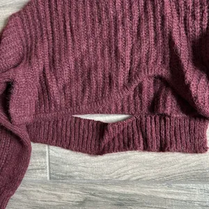 Bani.b burgundy sweater thumbnail 2