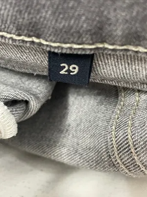 Citizens Of Humanity GagaE Straight Leg Jeans in Gray Wash thumbnail 6