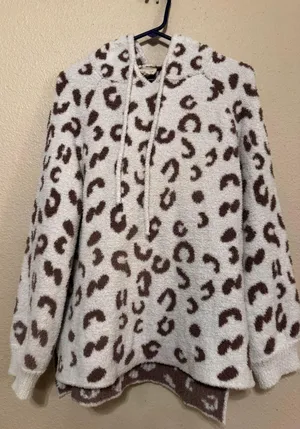 143 Story Animal Print Lounge Set thumbnail 1