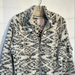 Cozy Sherpa Women's Grey‎ Ikat Aztec Fleece Pullover Sweatshirt Size L thumbnail 4
