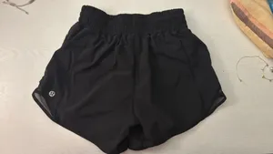 Lululemon Hotty Hot 4" size 2 thumbnail 2