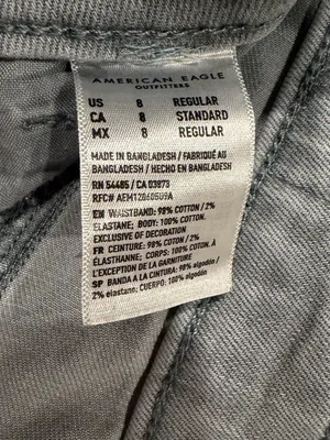 American Eagle Women’s Grey Denim Distressed Cut Off High Rise Mom Short Size 8 thumbnail 5