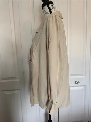 BloomChic Beige Button thumbnail 5