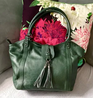 Genuine leather bag- beautiful modern color! 💚💚💚 thumbnail 1