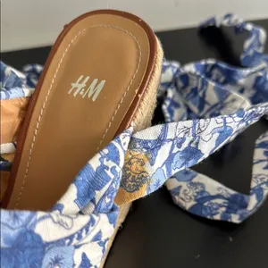 H&M Elegant Blue Patterned‎ Wedge Sandals Sz 37/6.5 thumbnail 13