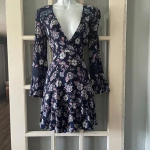 ASTR‎ The Label Floral Dress thumbnail 5