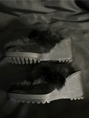 Coach Women’s Vintage Kaela Black Genuine Rabbit Fur Suede Platform Slides 7.5 thumbnail 12
