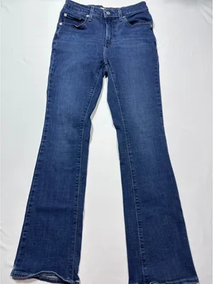 Levi's Classic Blue Denim Flare Jeans - Fit for a Retro Road thumbnail 1