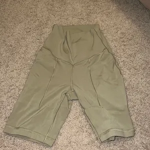 Aerie offline high waisted biker shorts thumbnail 1