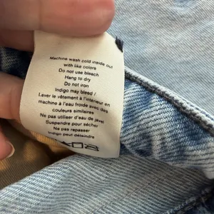 Rag Bone Alissa High Rise Barrel Leg Jeans Sz 26 Light Wash Raw Hem‎ Button Fly thumbnail 12