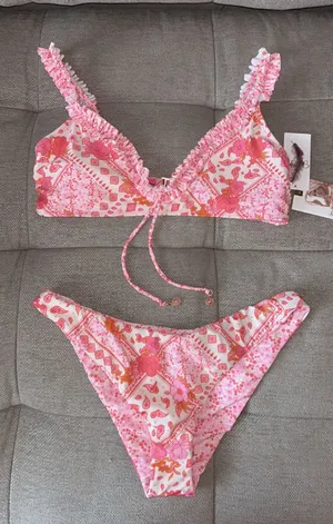 Jessica Simpson Swimsuit Two-Piece thumbnail 1