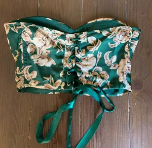 SHEIN Green Floral Lace-Up Strapless Crop Top thumbnail 1