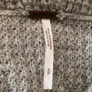 Free People Gray Waffle Knit Off Shoulder Sweater Size S Cozy Slouchy thumbnail 4