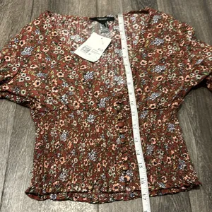 Women’s Forever 21 Floral Print Peasant Long Sleeved Crop Top (NWT) thumbnail 5
