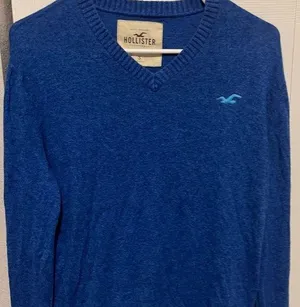 Hollister blue vneck sweater size small thumbnail 1
