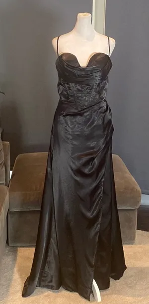 Women’s Black Full Length Prom Party Dress Criss Cross Straps & Leg Slit Size 10 thumbnail 1