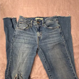 Levi's Blue Denim 721 High Rise Jeans thumbnail 4