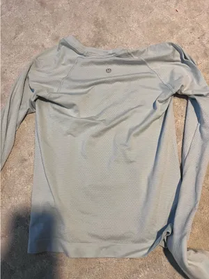 Lululemon thumbnail 1