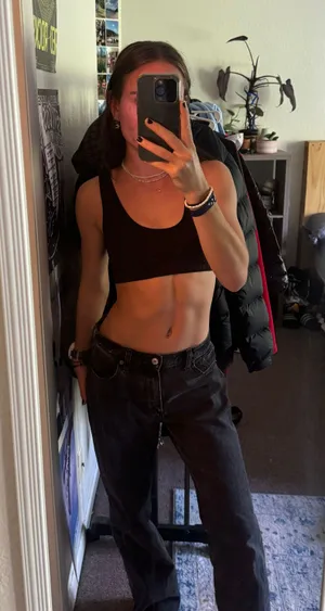 Black Top thumbnail 1